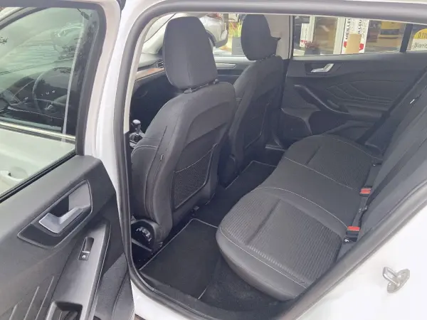 Ford FOCUS SW 1.0 ECOBOOST 125 MHEV TITANIUM - Photo 4