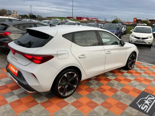 Cupra LEON NEW V 1.5 e-TSI 150 mHEV DSG7 GPS Caméra JA 18" - Photo 5