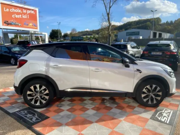 Renault CAPTUR TCe 90 BV6 TECHNO GPS 9.3" Caméra - Photo 5