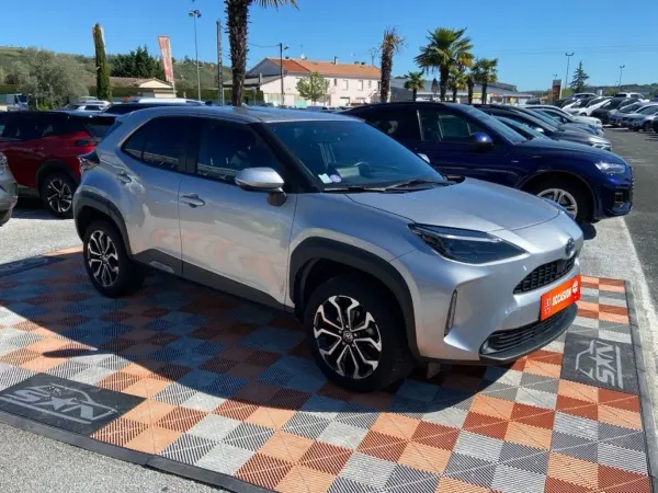 Toyota YARIS CROSS 1.5 HYBRIDE 116 DESIGN - Photo 3