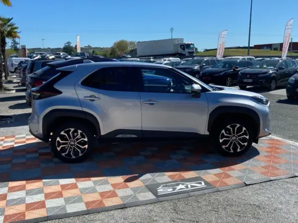 Toyota YARIS CROSS 1.5 HYBRIDE 116 DESIGN - Photo 4