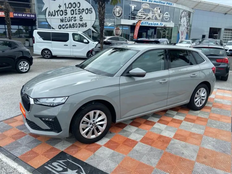 Skoda SCALA 1.0 TSI 116 DSG7 SELECTION Caméra Radars Cockpit JA 16"