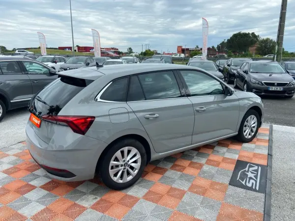 Skoda SCALA 1.0 TSI 116 DSG7 SELECTION Caméra Radars Cockpit JA 16" - Photo 5