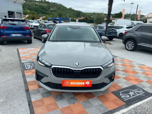 Skoda SCALA 1.0 TSI 116 DSG7 SELECTION Caméra Radars Cockpit JA 16" - Photo 2