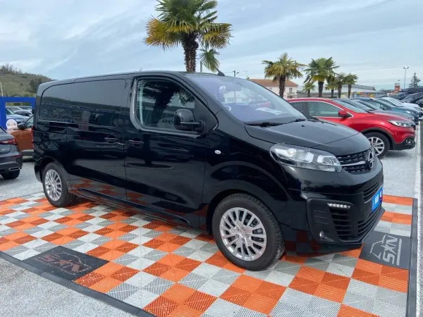 Opel VIVARO DOUBLE CABINE FIXE 2.0 DIESEL 145 BVA PACK EDITION GPS Caméra 2 Portes Lat. 26650HT - Photo 3